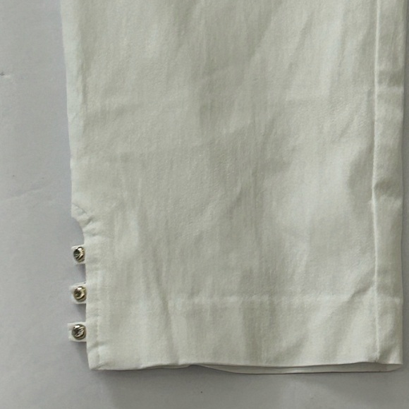 NEW NWT JM Collection Bright White Capri Pants Button Detail Size Petite Medium - Picture 2 of 7